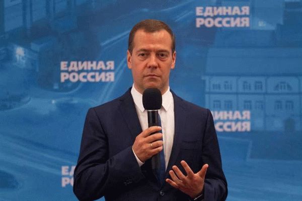 Влияние скандала на образ тренера Медведева и репутацию Дмитрия Новикова